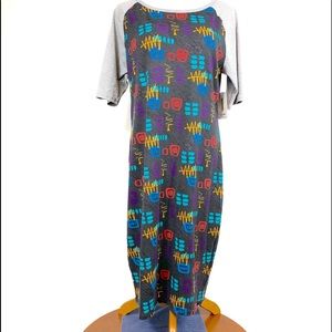 LulaRoe Body Con Julia w/ Raglan sleeves XL 16-18